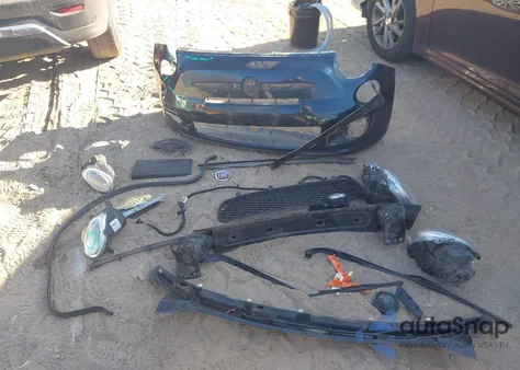 2015 Fiat 500 Sport z USA, uszkodzony, nr VIN 3C3CFFBR9FT663335